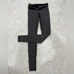 Lululemon Gray/Black Geometric Chevron Wunder Under Leggings